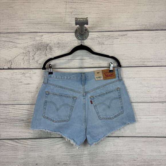 Levi's Women's 501 Light Wash Distressed High Waisted Denim Shorts Size 31 - Picture 5 of 8
